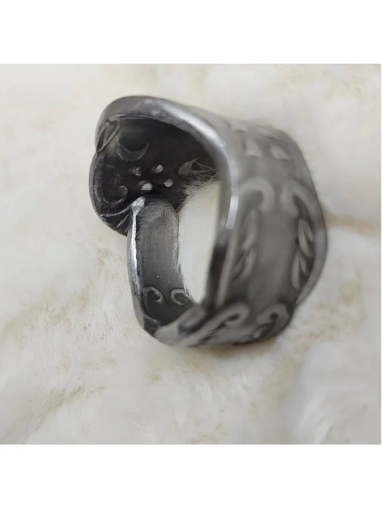Spoon Ring Size 8 Handmade Fashion Jewelry - Picture 3 of 4